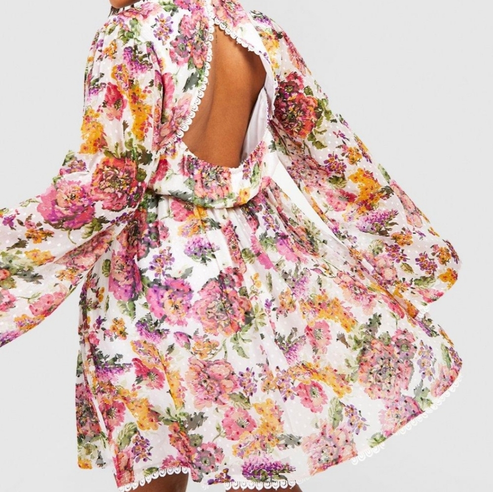 Boohoo Dobbi Skater Dress (12) - Picture 6 of 6